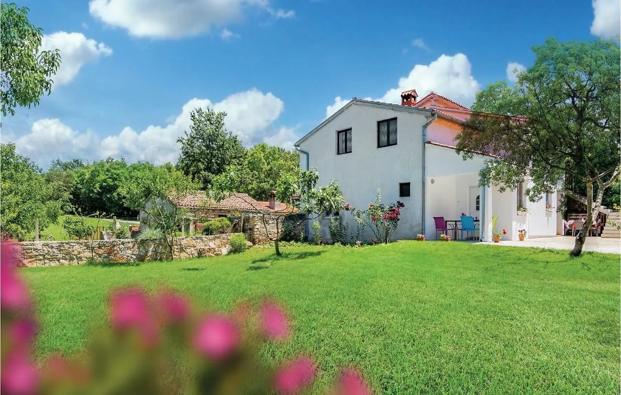 Awesome Apartment In Sv,Petar U Sumi Pamići